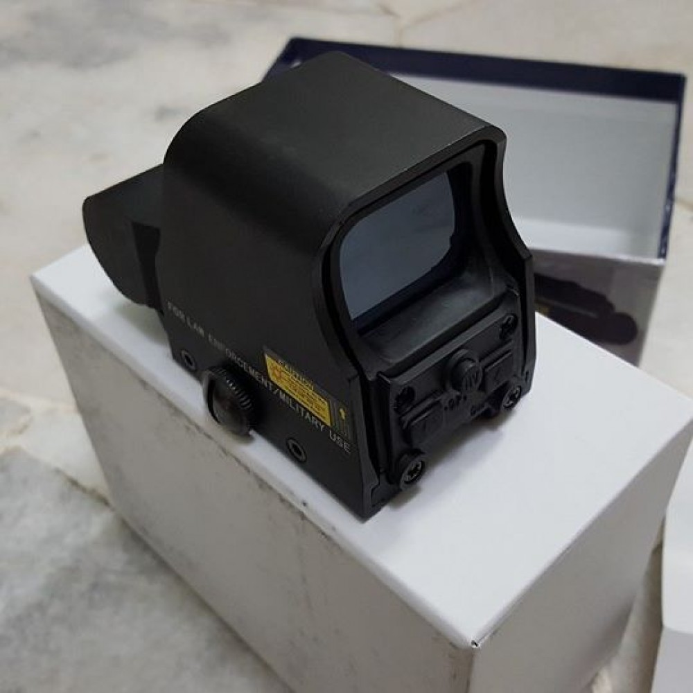 Sight/Scope : EOTech 553