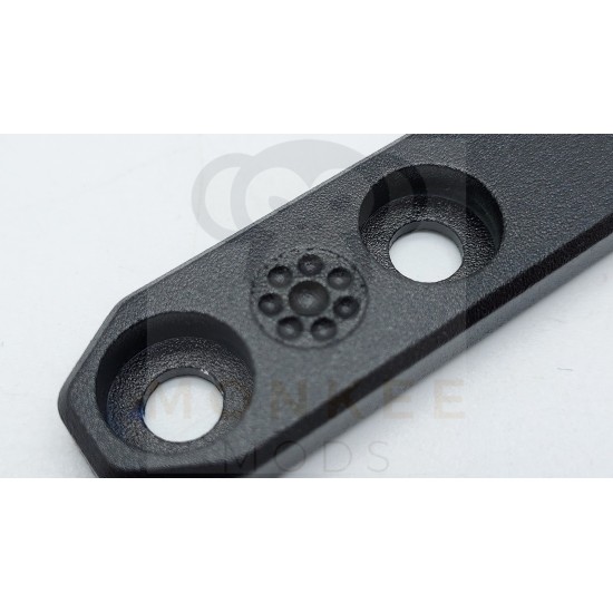 Ari. D. M-LOK Short Flashlight holder